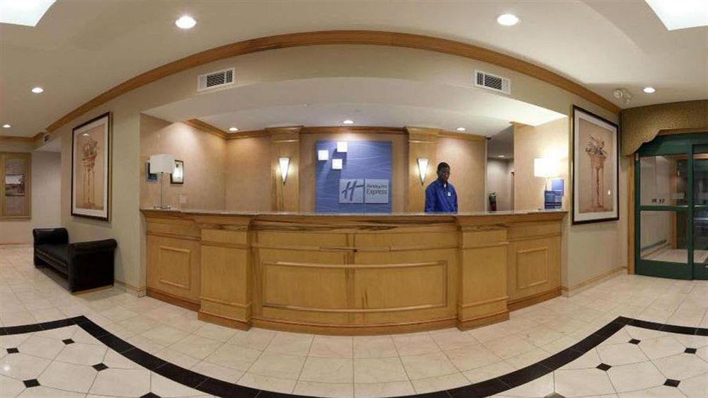 Holiday Inn Express Hotel & Suites Memphis Southwind By Ihg Exterior foto
