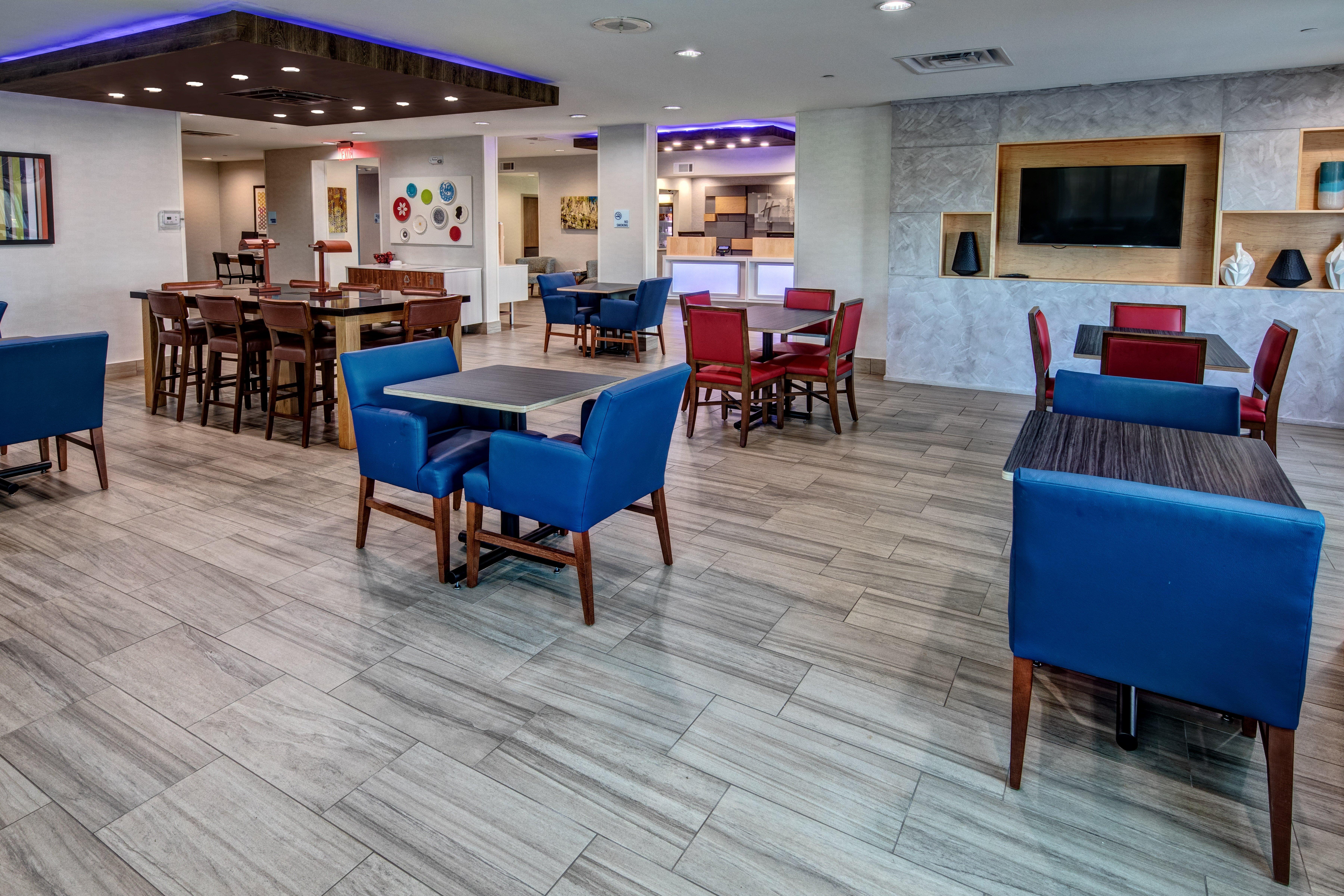 Holiday Inn Express Hotel & Suites Memphis Southwind By Ihg Exterior foto