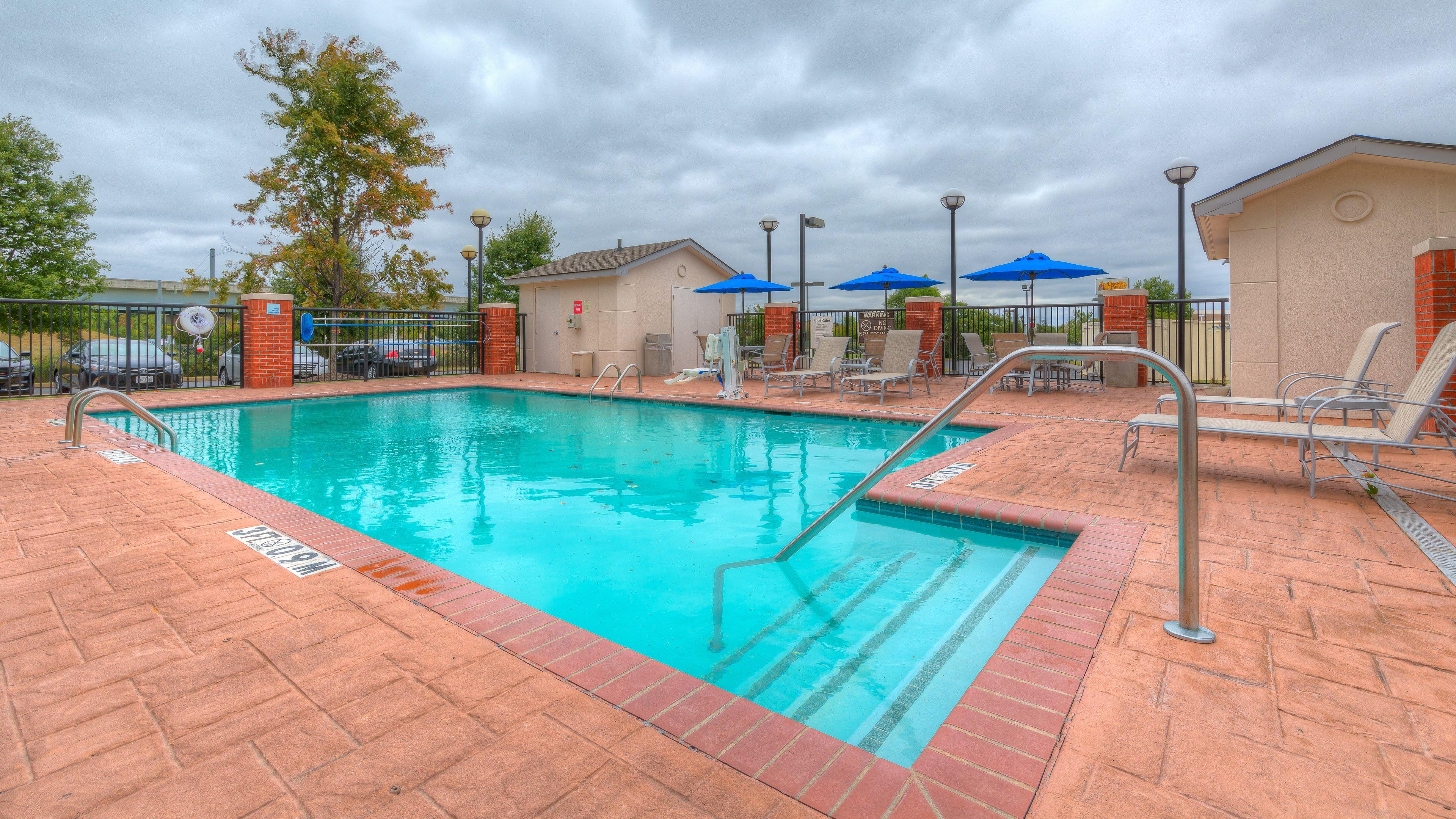 Holiday Inn Express Hotel & Suites Memphis Southwind By Ihg Exterior foto