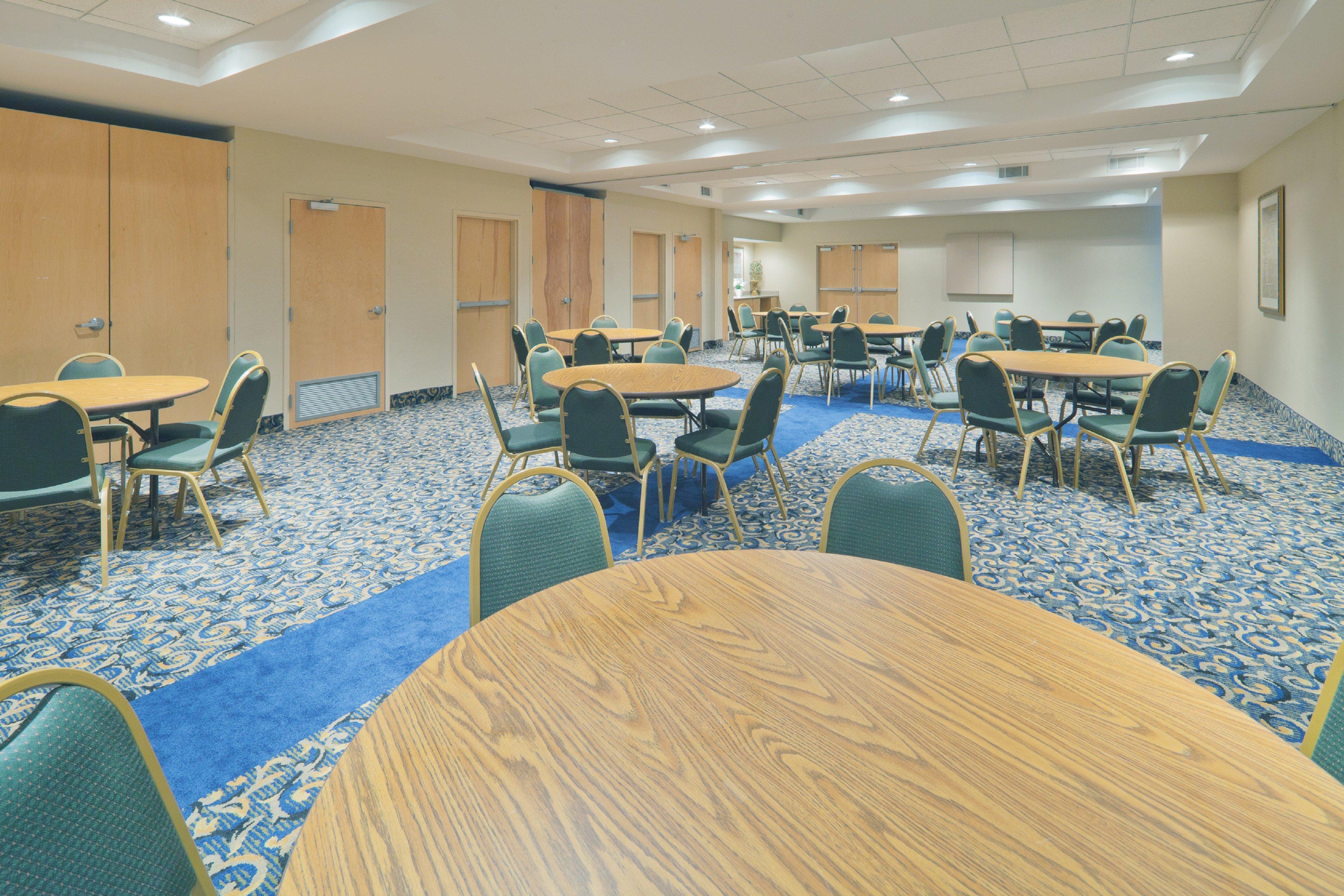 Holiday Inn Express Hotel & Suites Memphis Southwind By Ihg Exterior foto